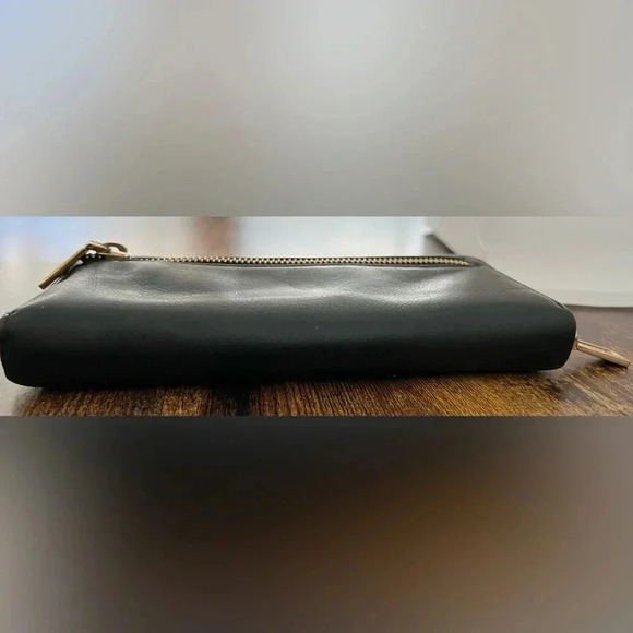 Rebecca Minkoff | ladies leather wallet. - Picture 15 of 15